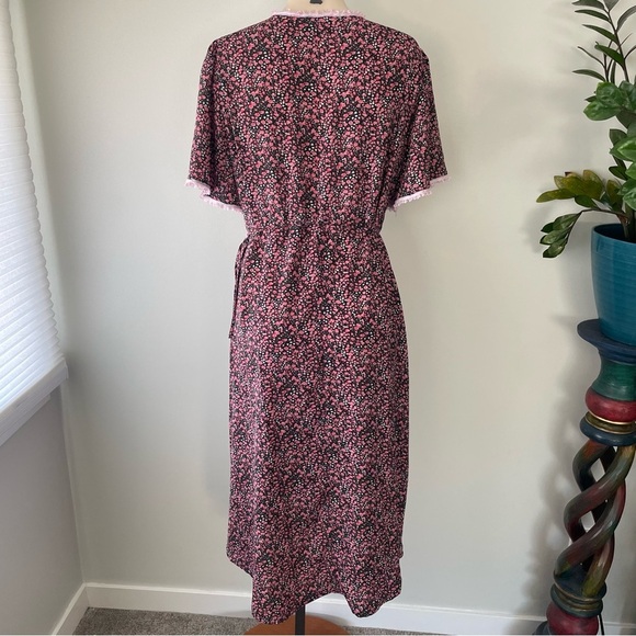 Missguided Plus Floral Wrap Dress Long Midi Length Waist Tie Lace Size 14 - Picture 2 of 8